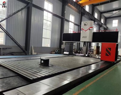 갠트리 이동 CNC